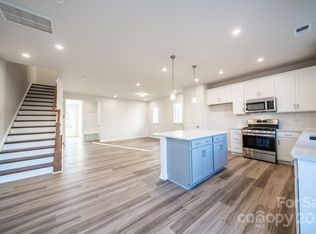 1014 Grays Mill Rd, Charlotte, NC 28215