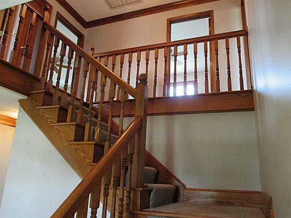 5th image of 1165 Chesterfield Dr