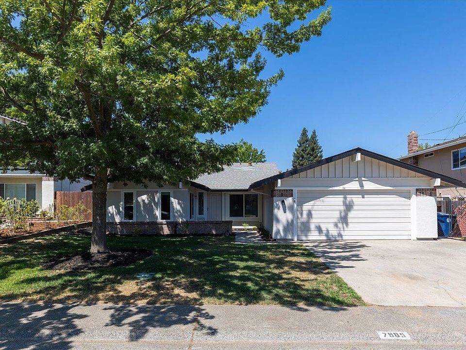 1st image of 7985 Coral Oak Way