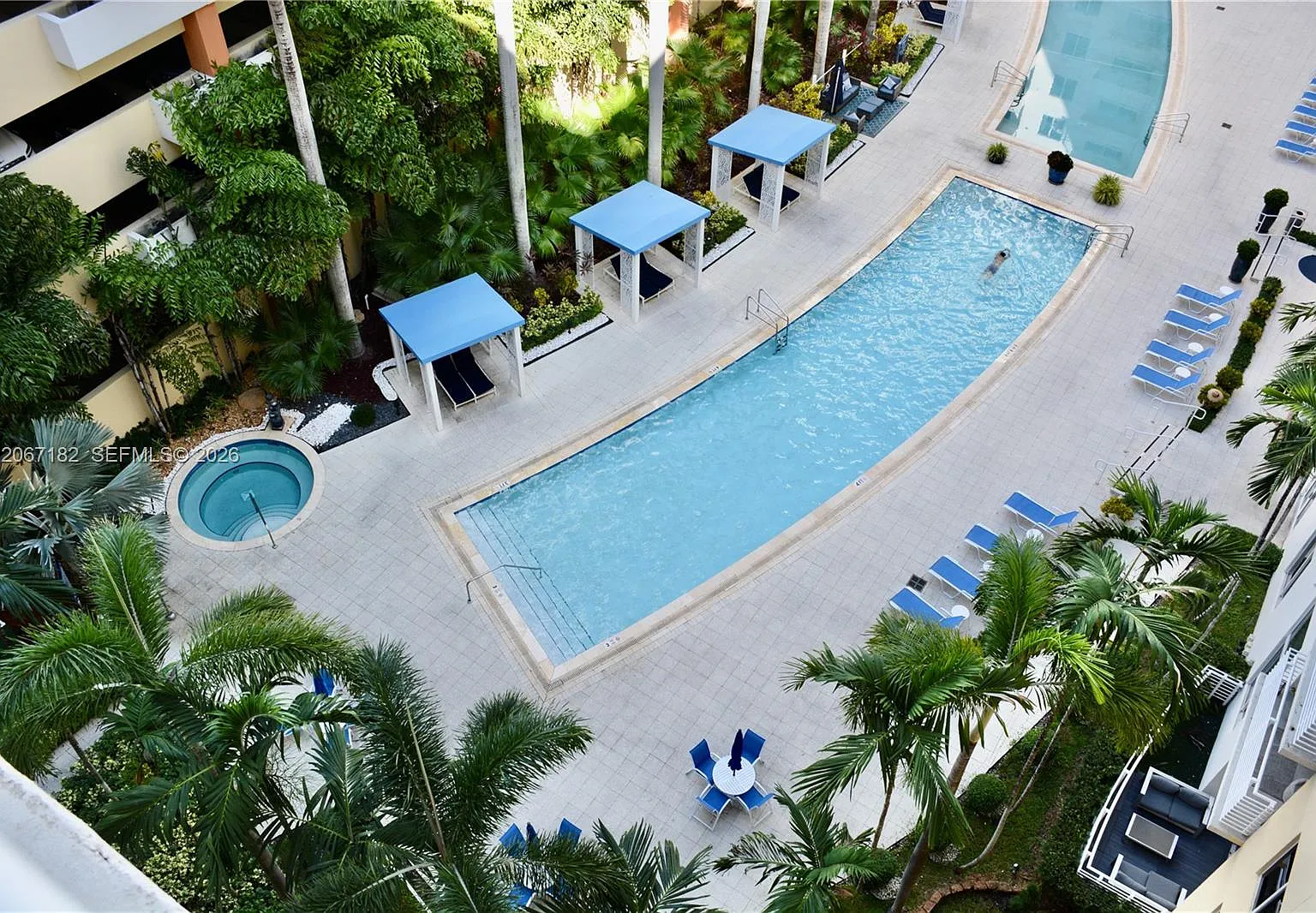 Venture At Aventura East — Photo 3
