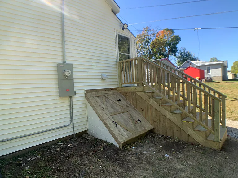 413 T St — Photo 9