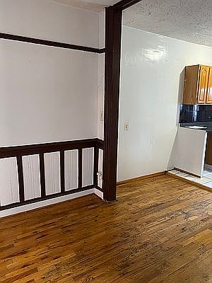 3rd image of 832 Washington Ave APT 4R