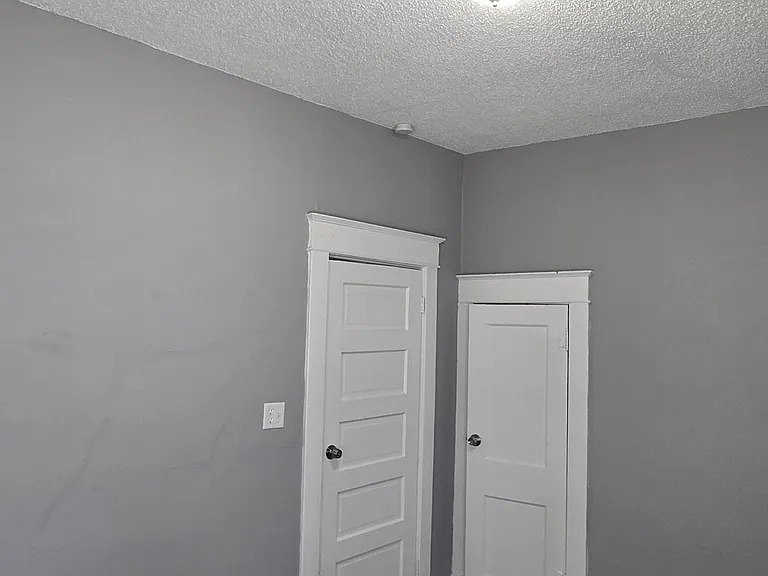 1541 Chelsea Ave — Photo 7