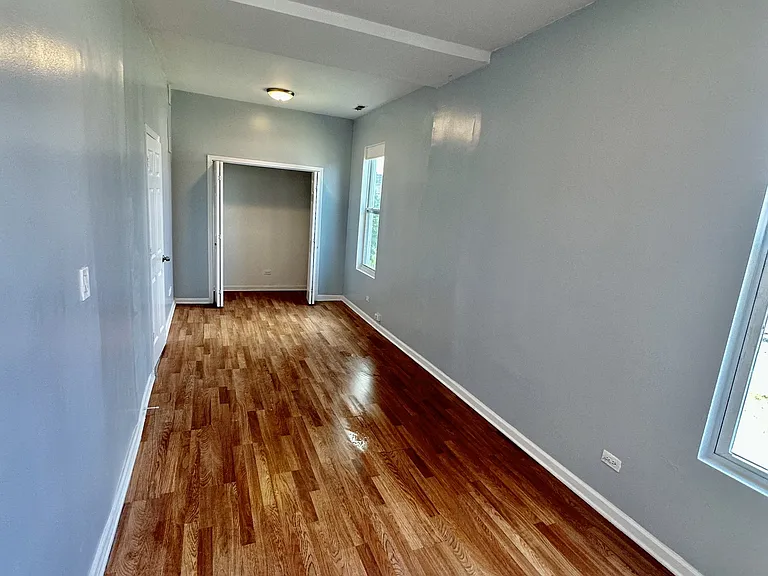 5518 S Wells St #1 — Photo 10