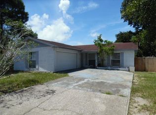 1604 Cromwell Dr, Tarpon Springs, FL 34689