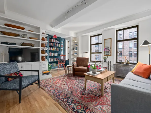 405 West 23rd Street image 1 of 36