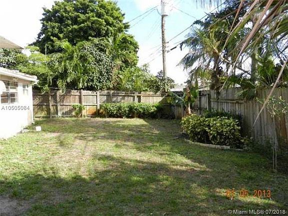 3rd image of 3450 SW 15th Ct