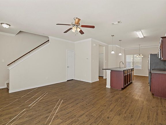 4th image of 5521 Dolores Pl