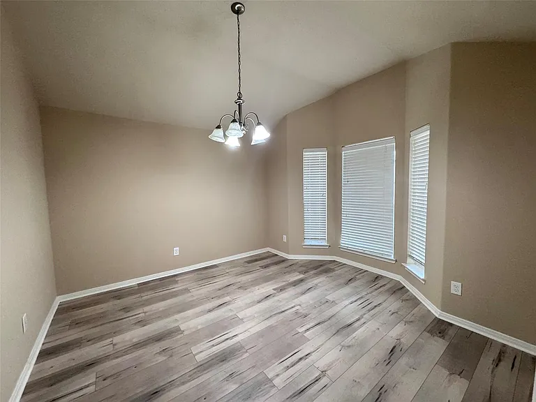 25210 Ginger Ranch Dr — Photo 3
