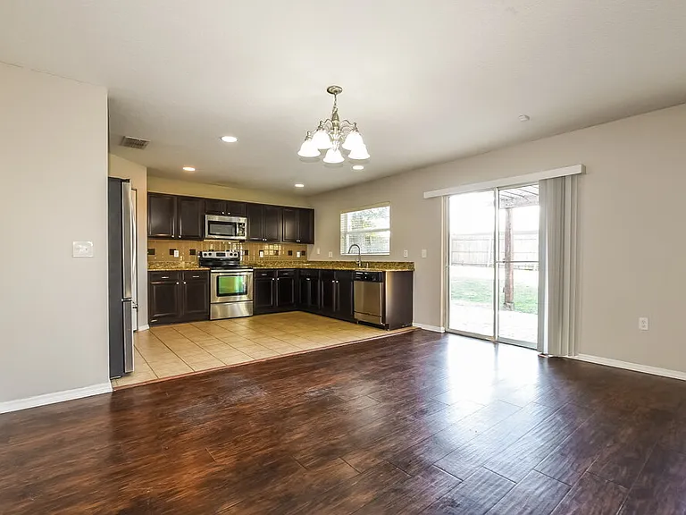 2050 Wavy Leaf Ct — Photo 6