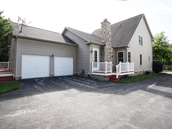 2 CAR SIDE LOAD GARAGE