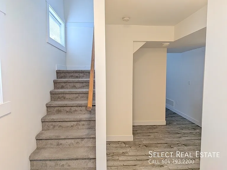 548 Park St #STREET1-1 — Photo 2