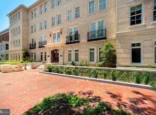 300 8th St NE #4, Washington, DC 20002