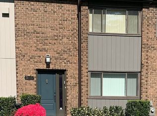 3118 Old Post Dr, Pikesville, MD 21208