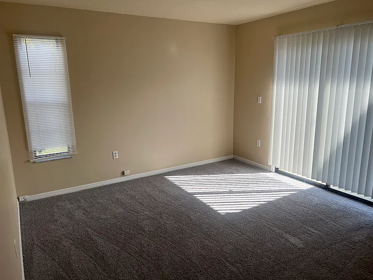 7266 Pond Cir — Photo 13