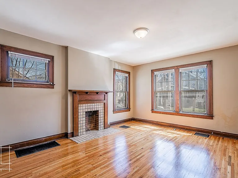 384 E. Maynard Ave — Photo 7