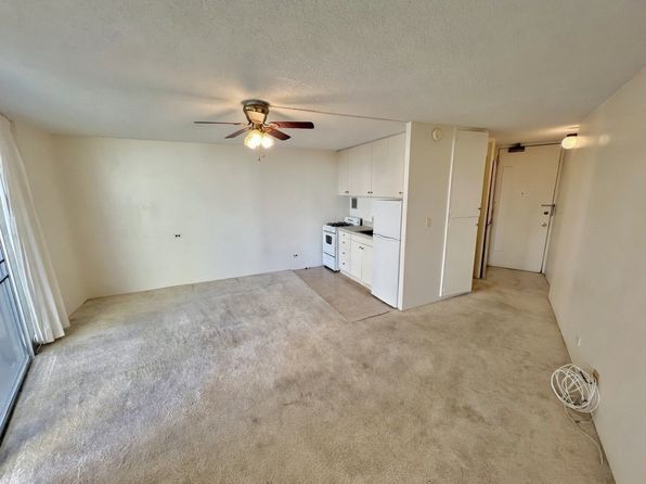 750 Amana St APT 205
