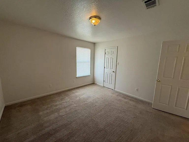 705 S Amy Ln #B — Photo 13