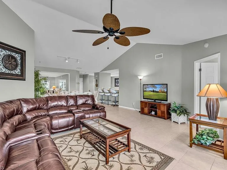 8251 Grand Palm Dr #3 — Photo 25