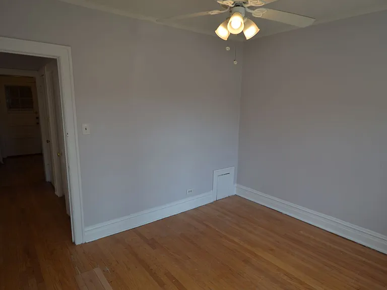 4407 N Kenneth — Photo 35