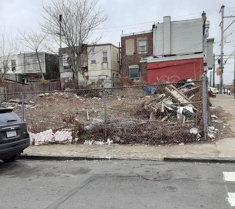 1st image of 192 W Ontario St