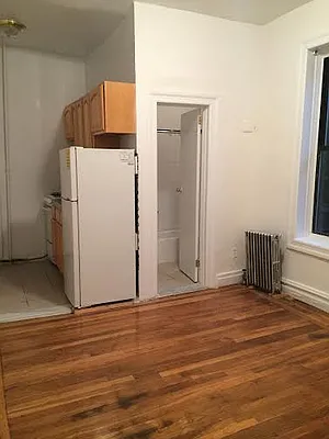 Rented by Lang Realty LLC | media 22