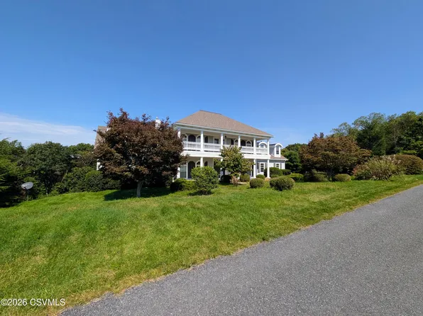 218 Gregory Dr, Selinsgrove, PA 17870