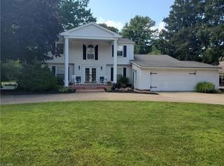 5684 Louise Dr, Mentor, OH 44060