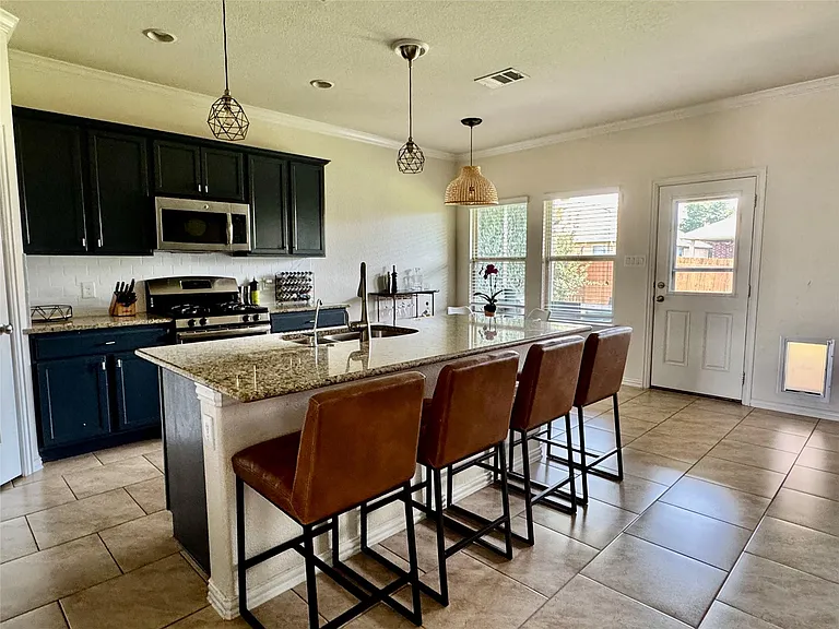 4320 Chestnut Meadows Bnd — Photo 2