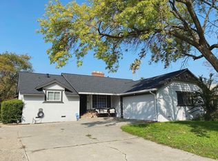 4060 Manhattan Cir, Sacramento, CA 95823