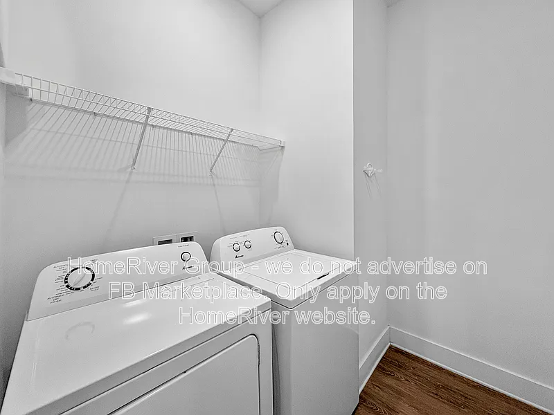4 bed, 3.0 bath, 1645 sqft, $2,200 — Photo 4