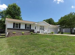 2135 Windswept Estates Dr, Imperial, MO 63052