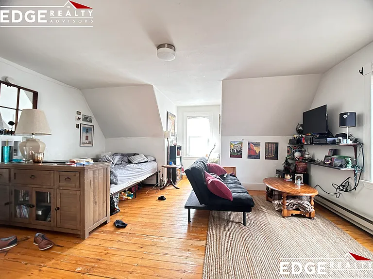 3 Alcott St — Photo 10