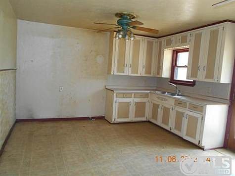 4th image of 739 Norwood Dr