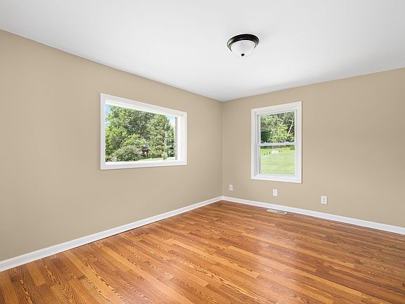 4th image of 2879 Carroll Creek Rd