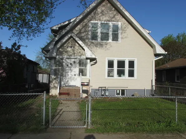 1045 Yeoman St Unit 2, Waukegan, IL 60085