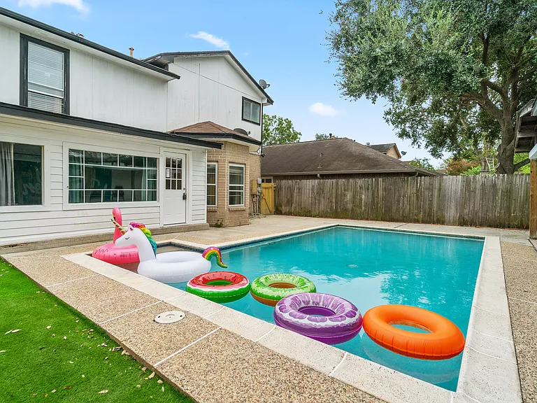 4415 Field Meadow Dr — Photo 8