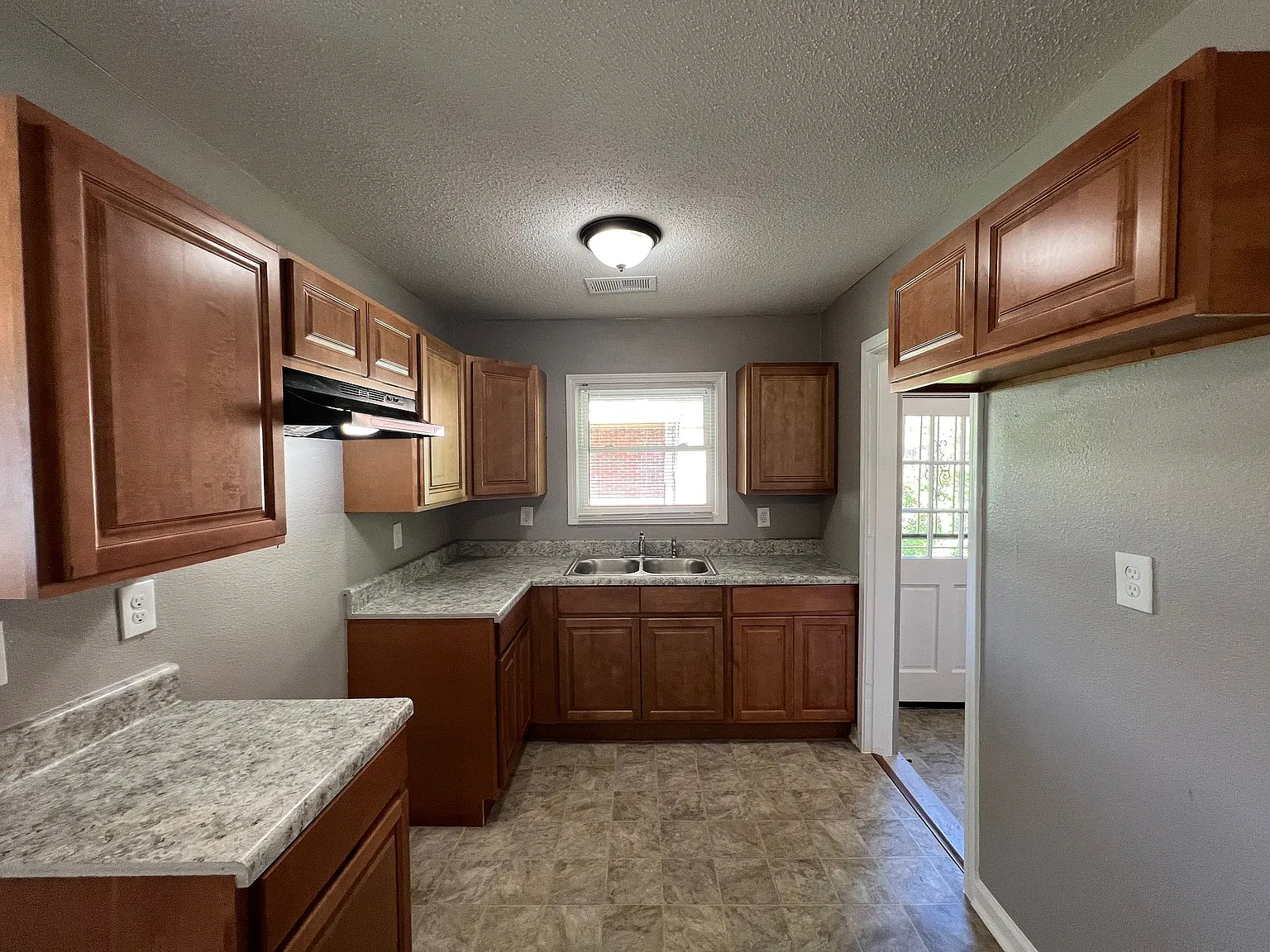 1758 Edward Avenue — Photo 4