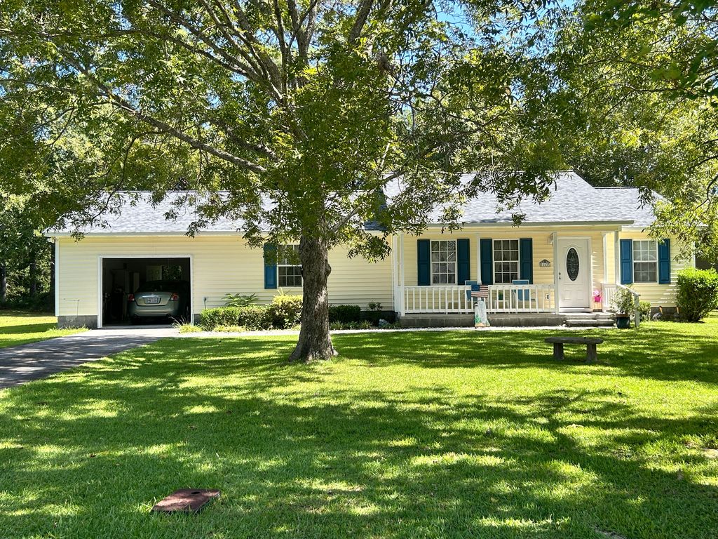 662 Westwood Ct - Property Image