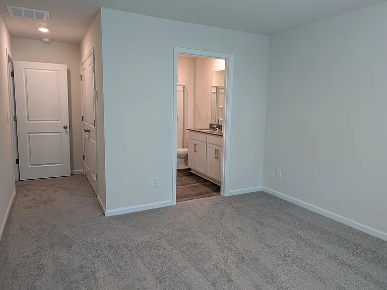 5132 Hyrule Dr — Photo 7