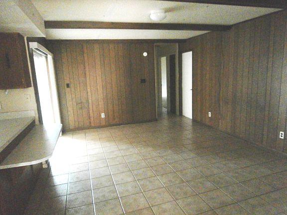 3rd image of 1144 Galahad Dr