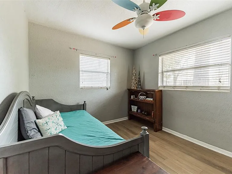 418 Lebeau St — Photo 25