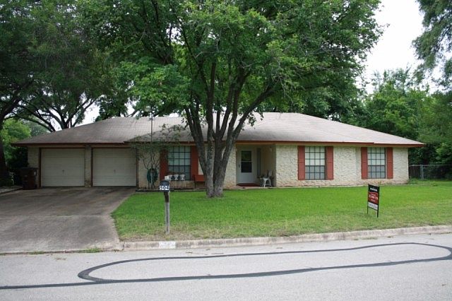 1st image of 504 Sara Dr