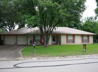 504 Sara Dr, Round Rock, TX 78664