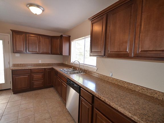 4th image of 9517 Falkirk Ave