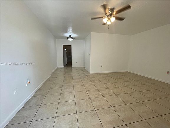 3rd image of 1471 NE 170th St APT 116A