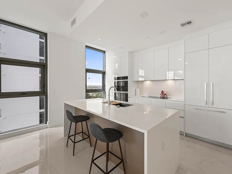 220 Lake Shore Dr #1125 — Photo 6