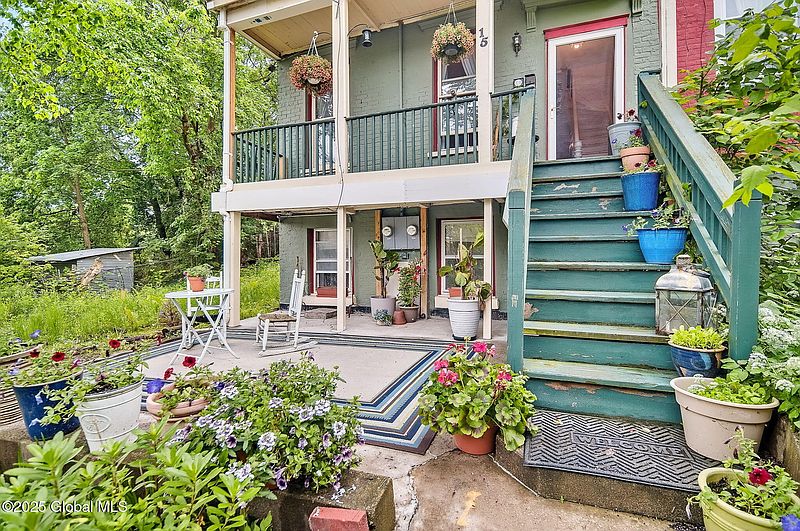 3rd image of 15 Wilbur Street