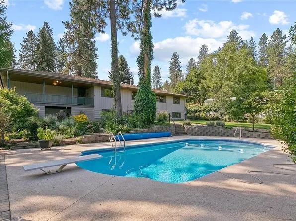 1010 W Briar Cliff Dr, Spokane, WA 99218