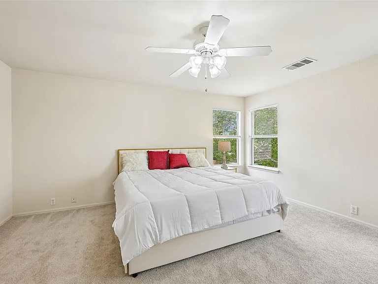 364 Hometown Pkwy — Photo 16